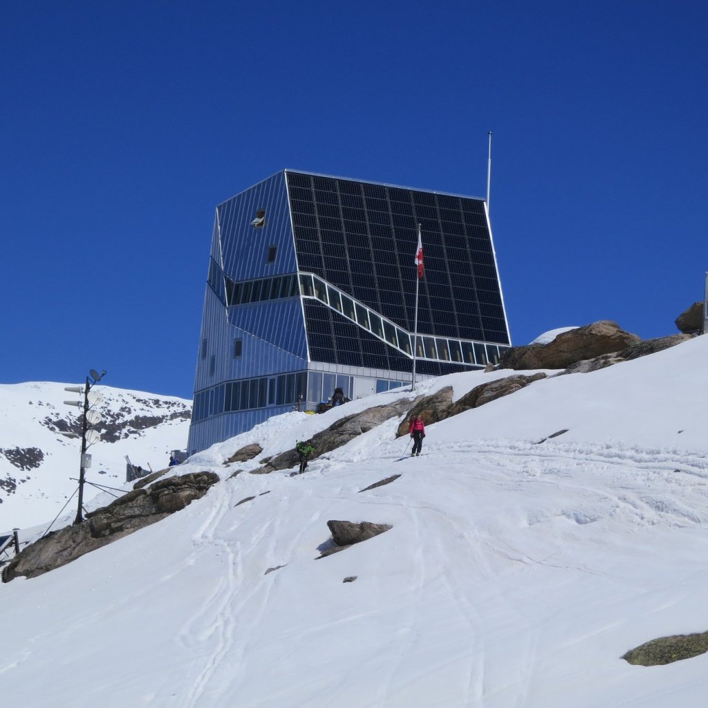 Cabane du mont Rose, 2795 m, 120 couchages, près de Zermatt