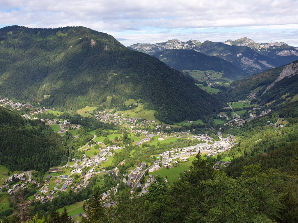 Vue sur St Jean d'Aulps aujourd'hui